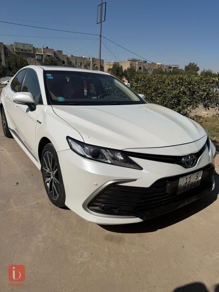 Toyota Camry GLE