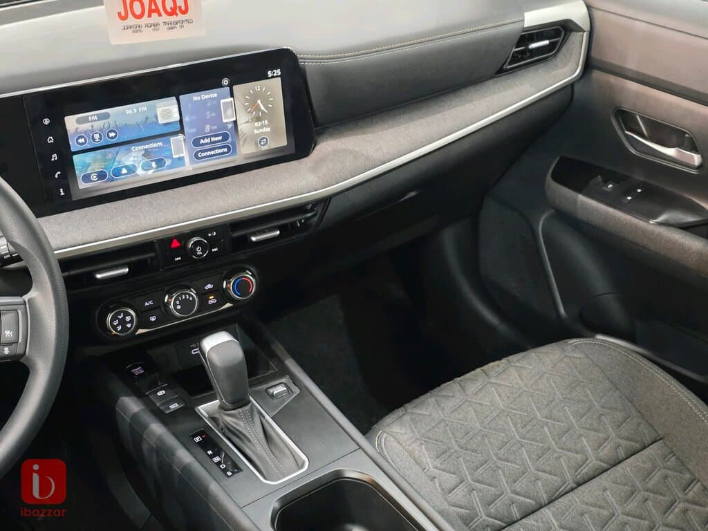 Nissan Kicks SV 9