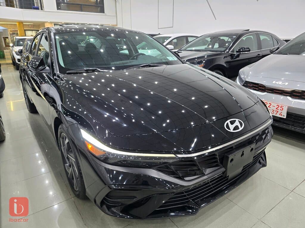 Hyundai Elantra 2