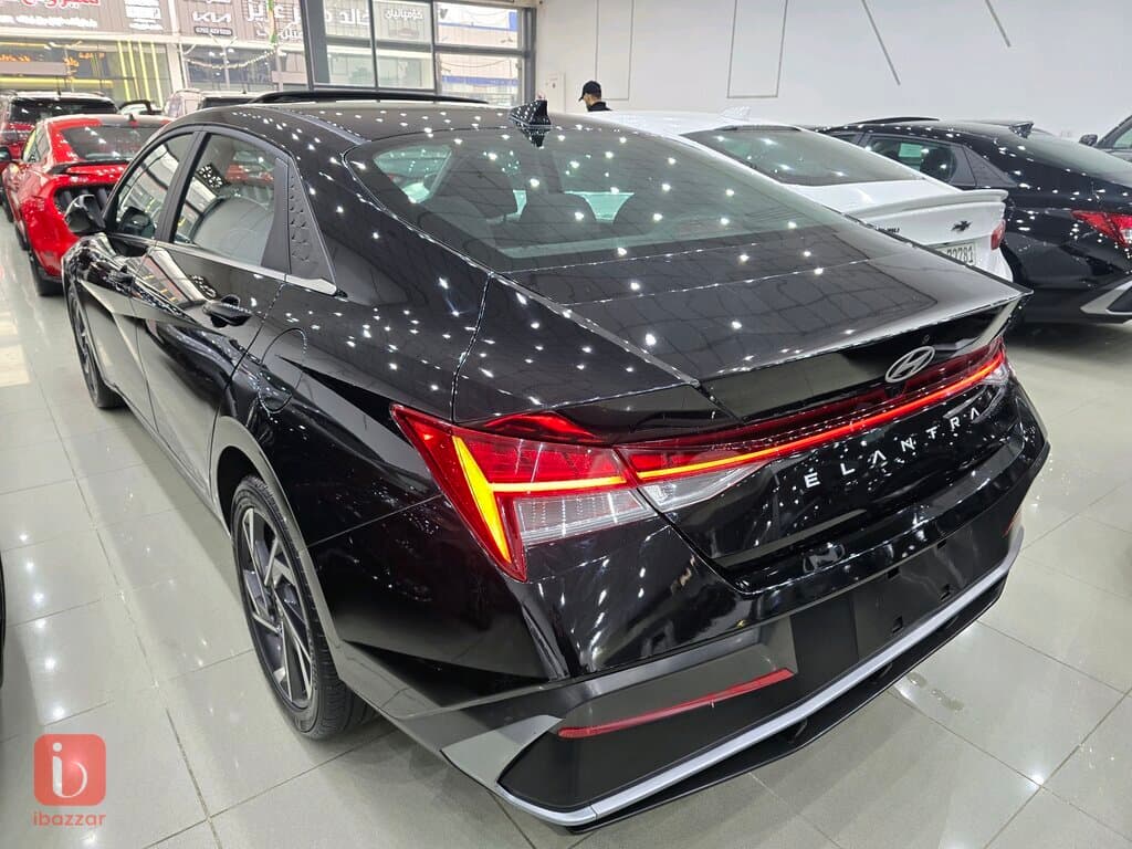 Hyundai Elantra 3