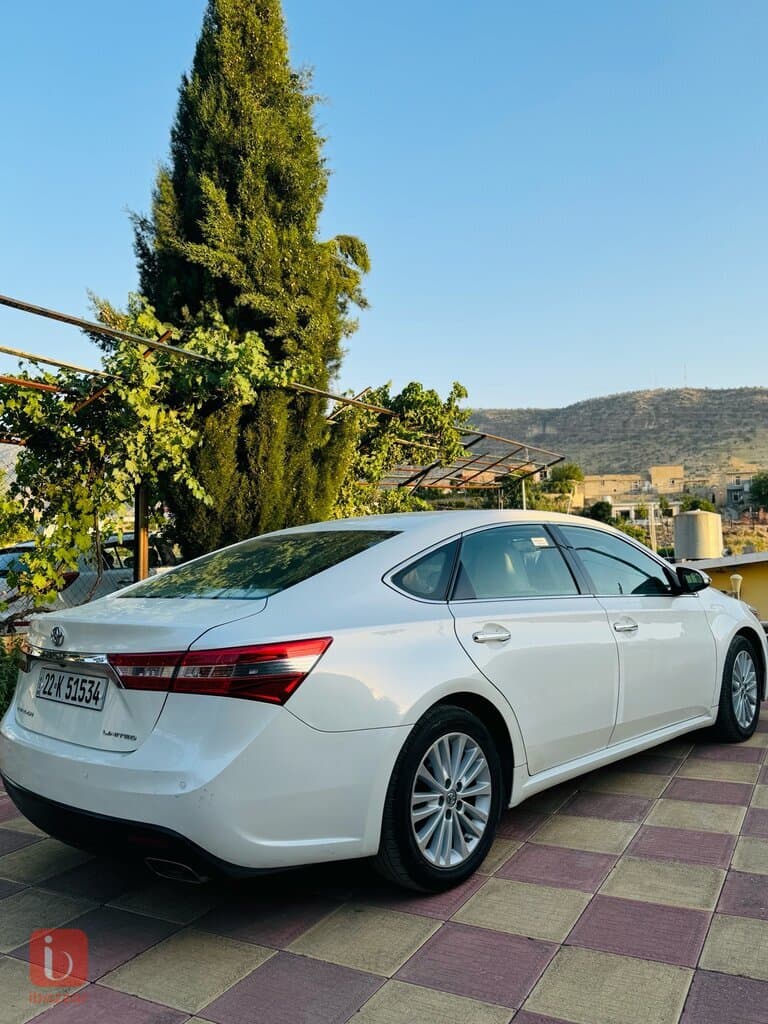 Toyota Avalon Limited 4