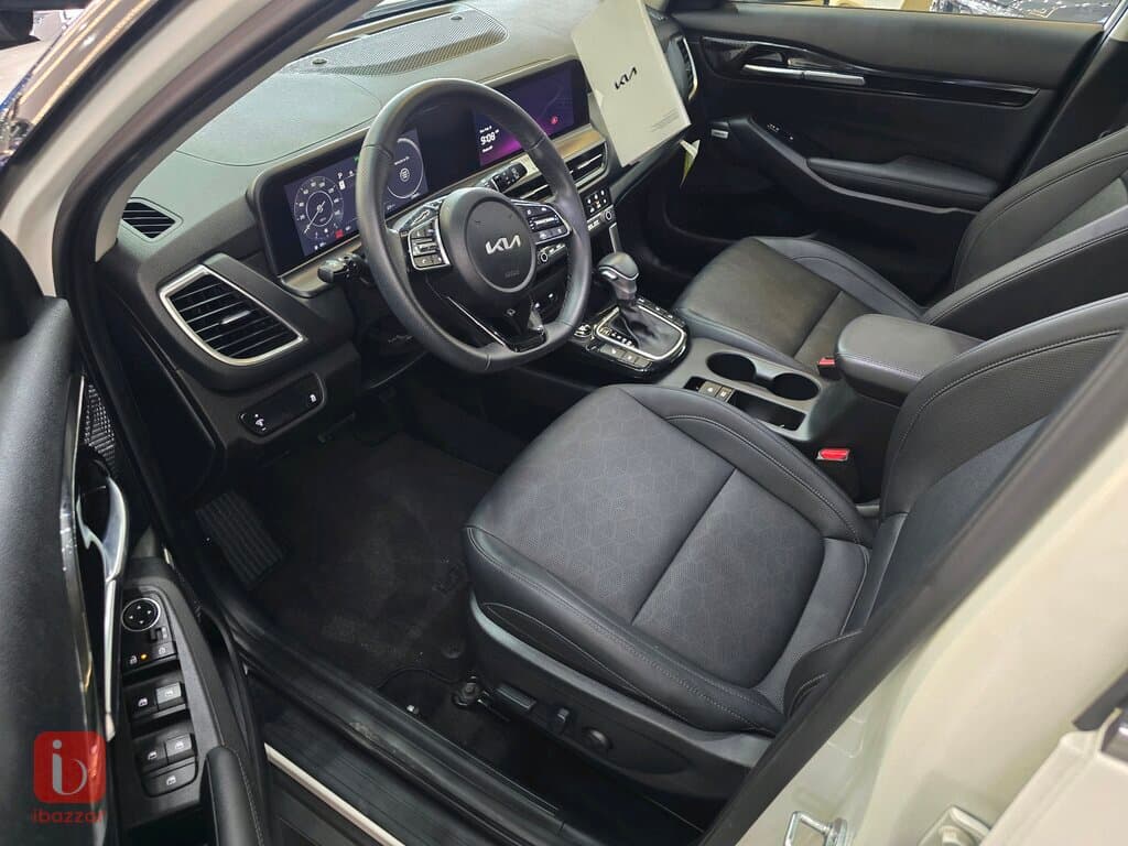 KIA Seltos S 11