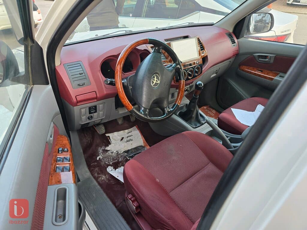 Toyota Hilux 5