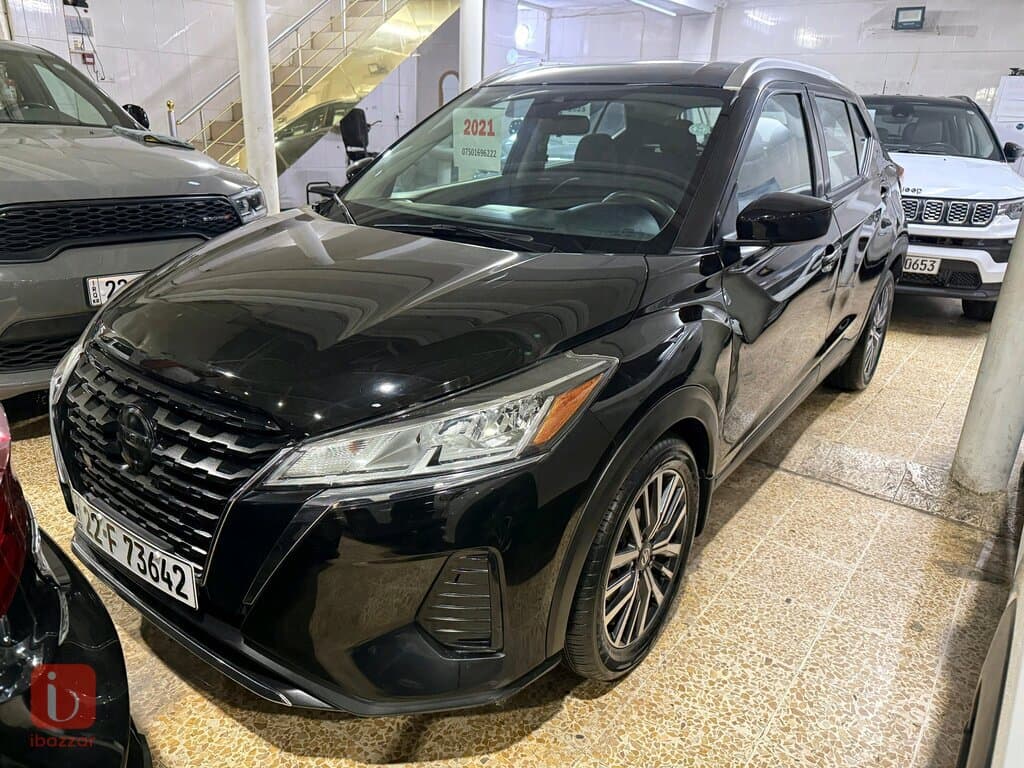 Nissan Kicks SV 2