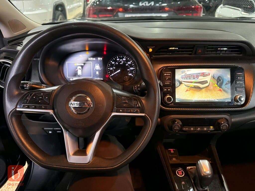 Nissan Kicks SV 10
