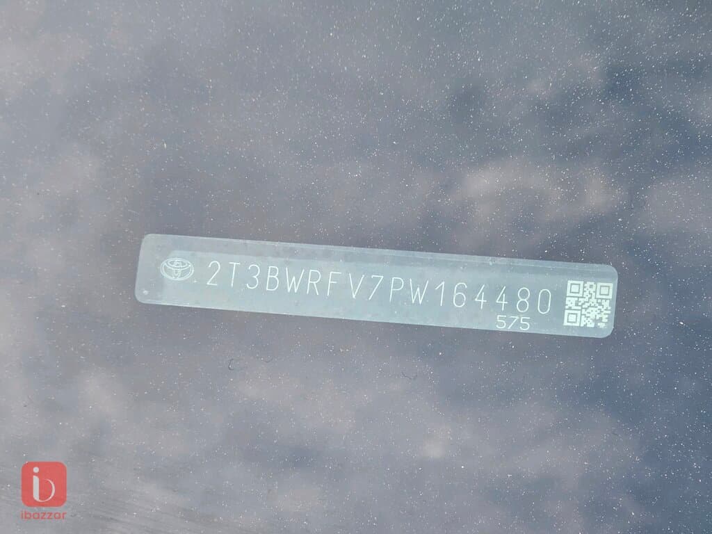 Toyota Rav 4 XLE Hybrid 13