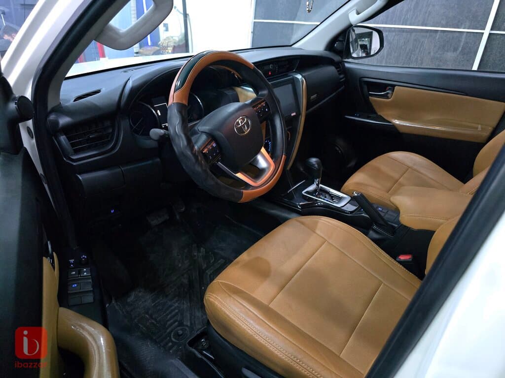 Toyota Fortuner 7