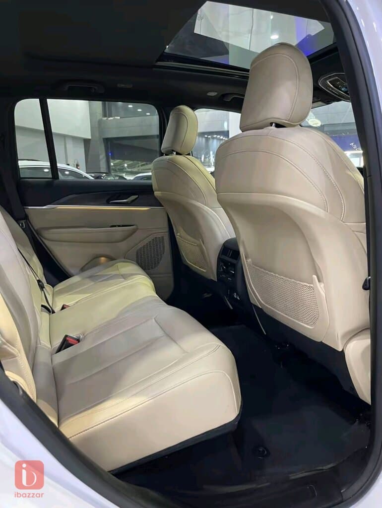 Jeep Grand Cherokee Limited — photo 6