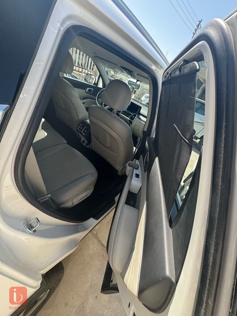 KIA Sorento 6