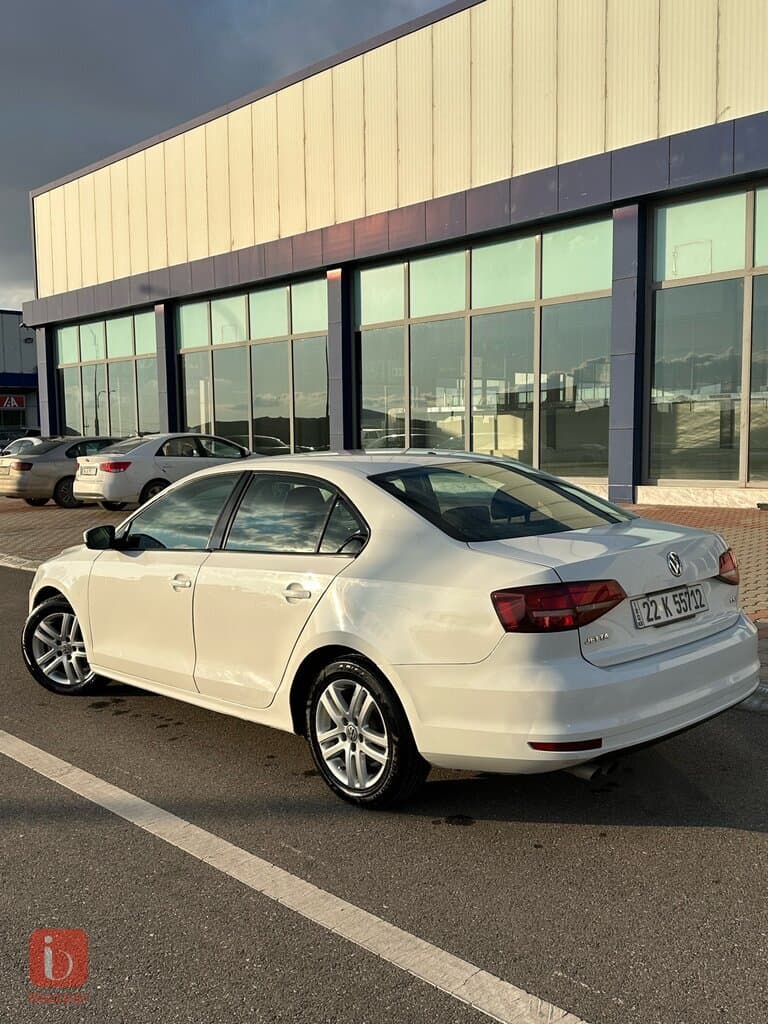 Volkswagen Jetta SE 17