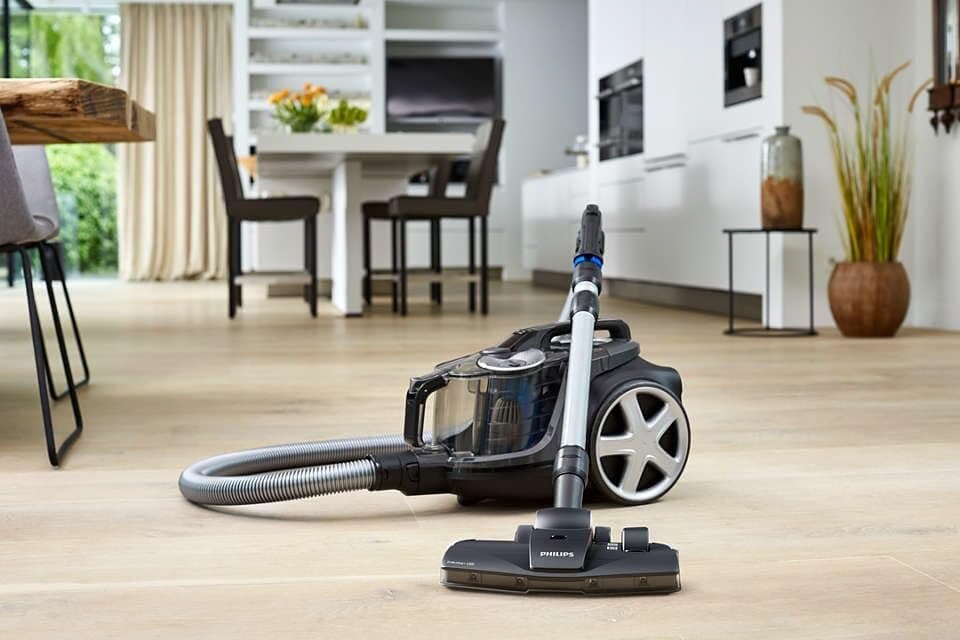 Philips Bagless Vacuum Cleaner - FC9747 (Black) 8