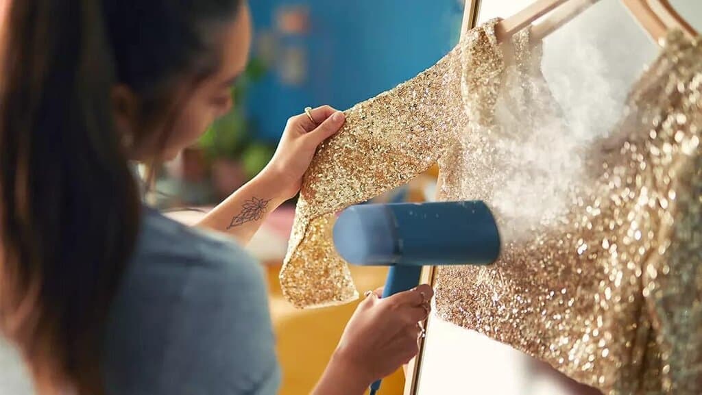 Philips 3000 Series Handheld Steam Iron - STH3000 (Blue) 4