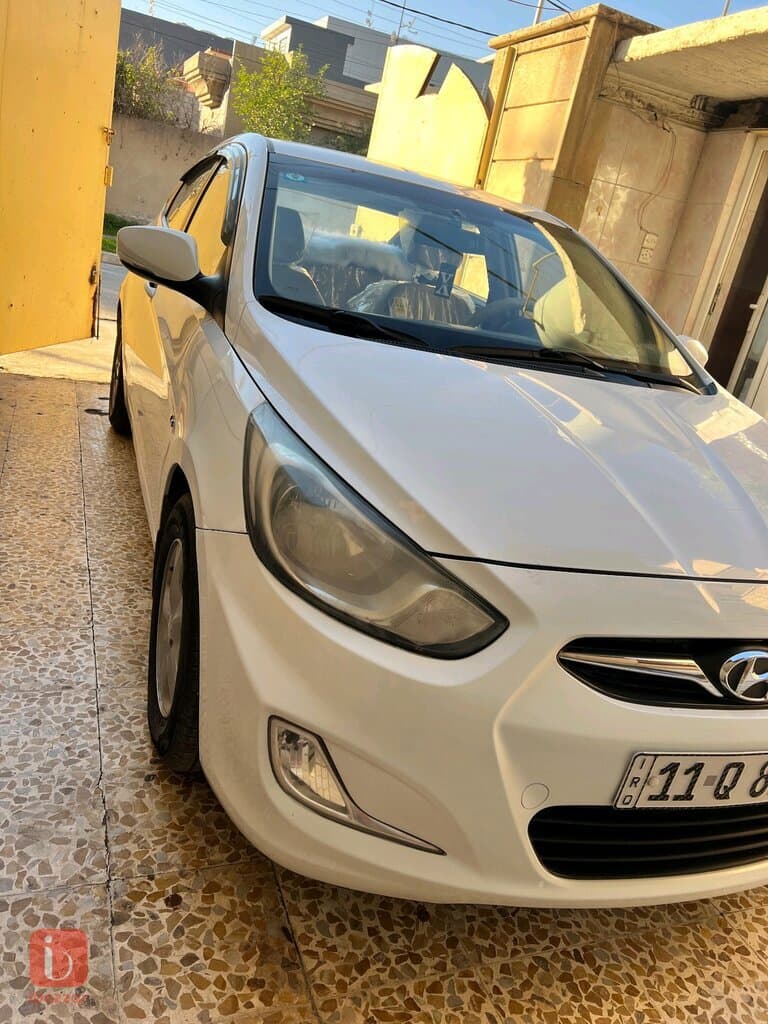 Hyundai Accent 4