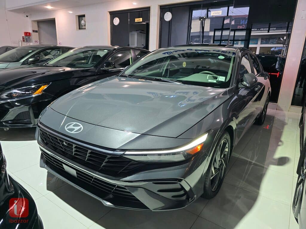 Hyundai Elantra 2
