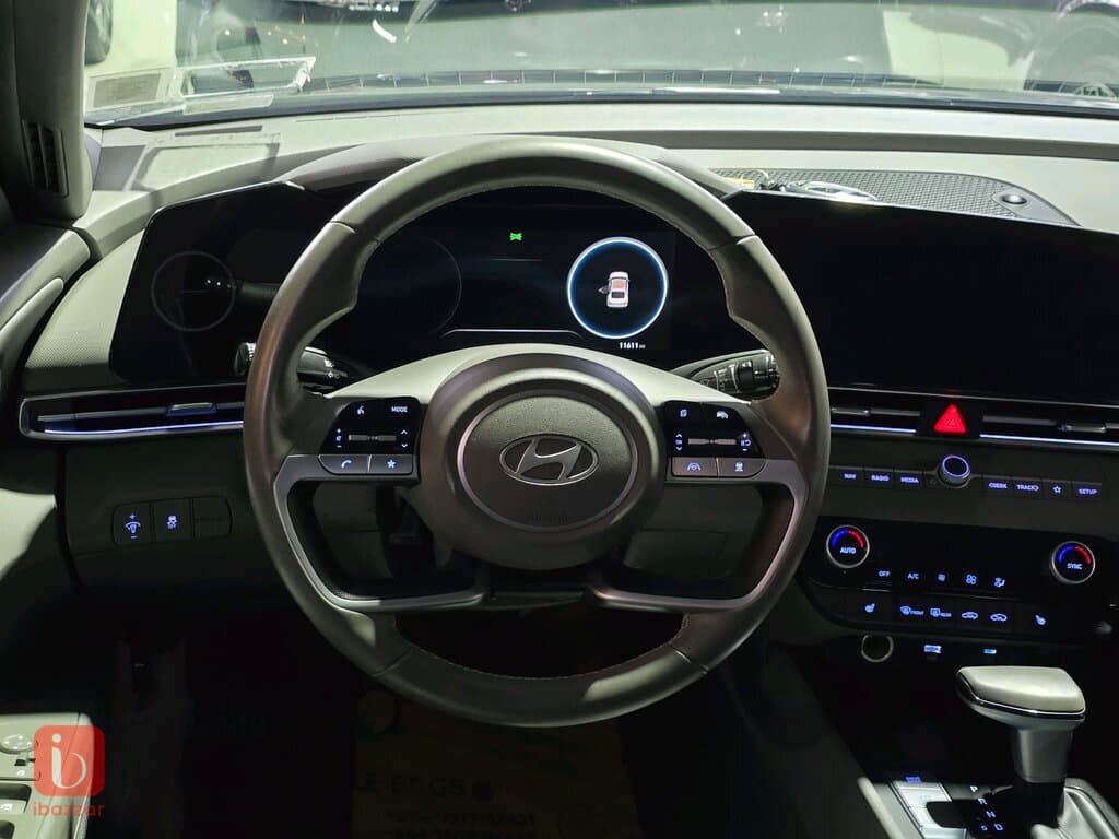 Hyundai Elantra 7