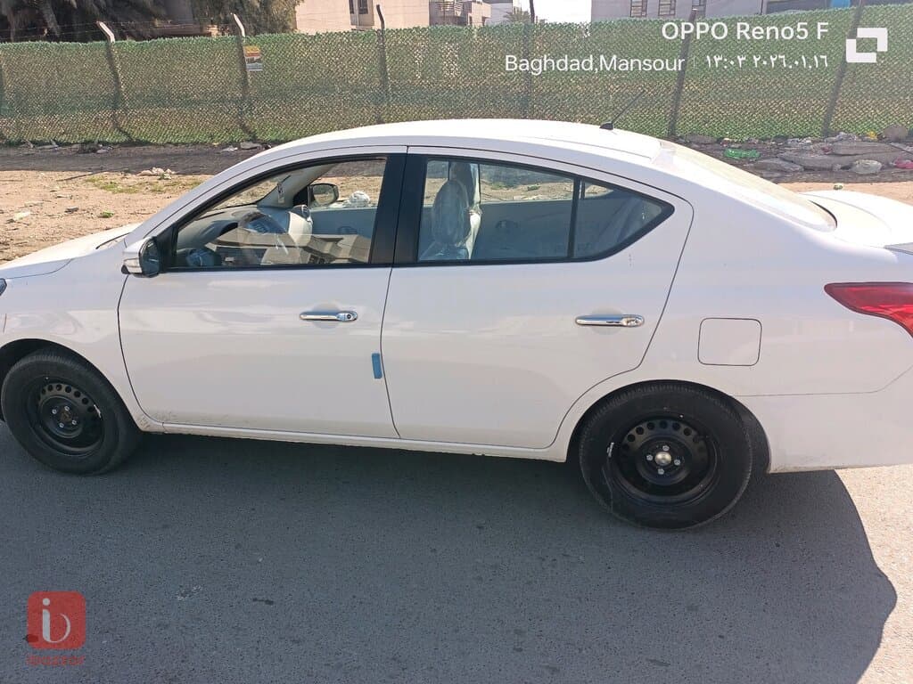 Nissan Sunny SE 3