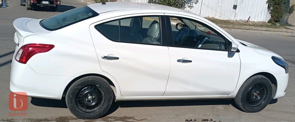 Nissan Sunny SE 5
