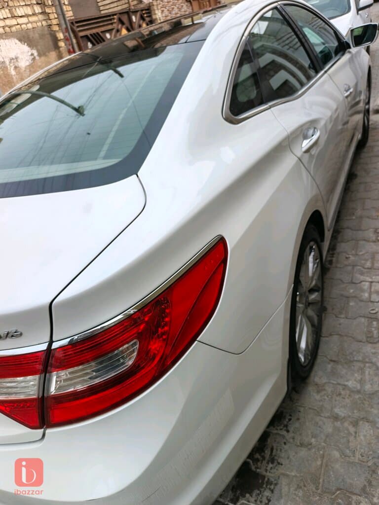Hyundai Azera 8