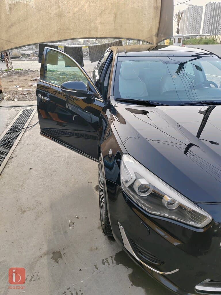 KIA Cadenza 4
