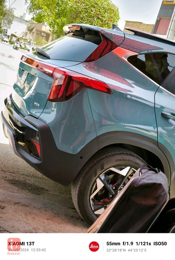 KIA Seltos EX 4