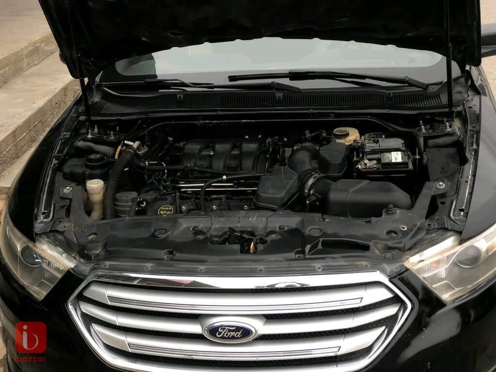 Ford Taurus SEL 17