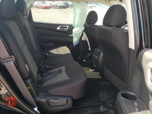 Nissan Pathfinder S 10
