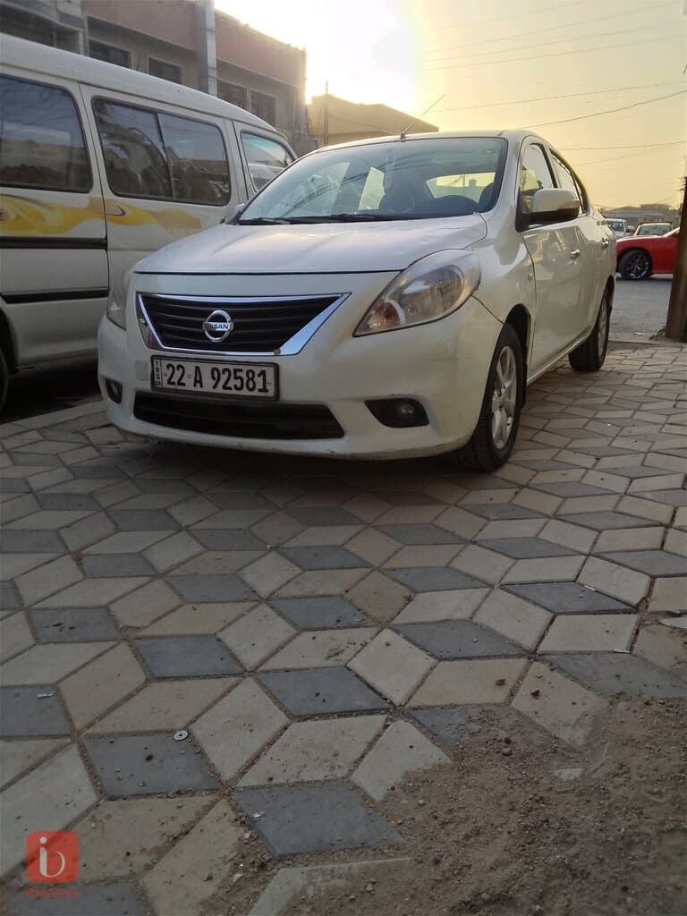 Nissan Sunny SV 5