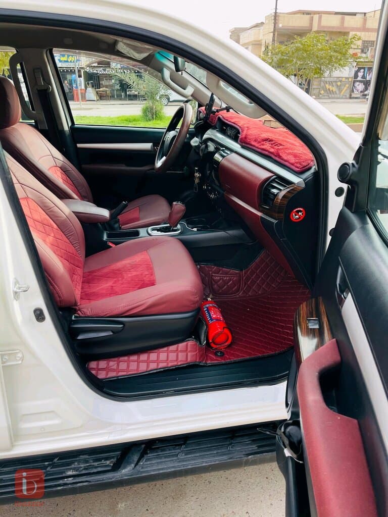 Toyota Hilux Double Cab GLX AWD P 10