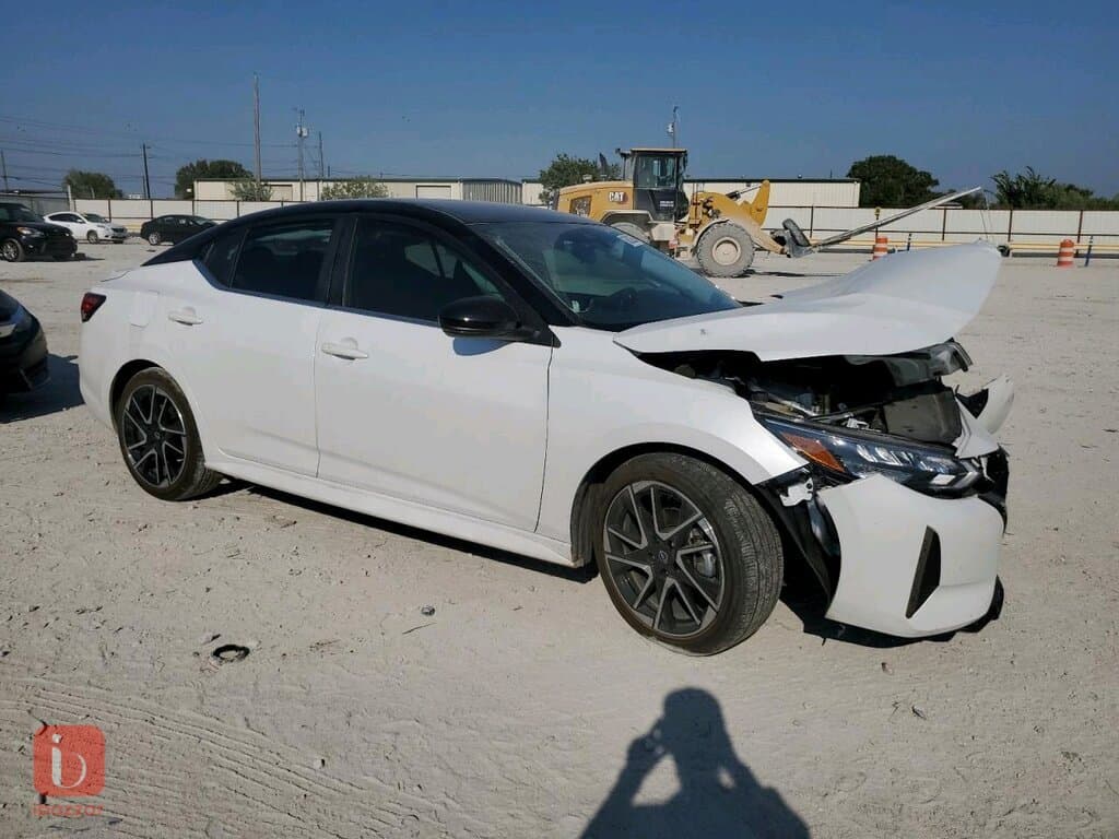 Nissan Sentra SR 3
