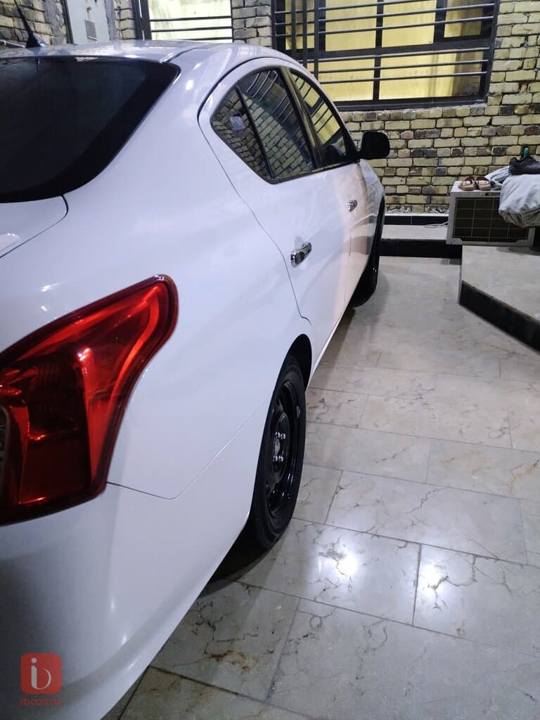 Nissan Sunny SV 4