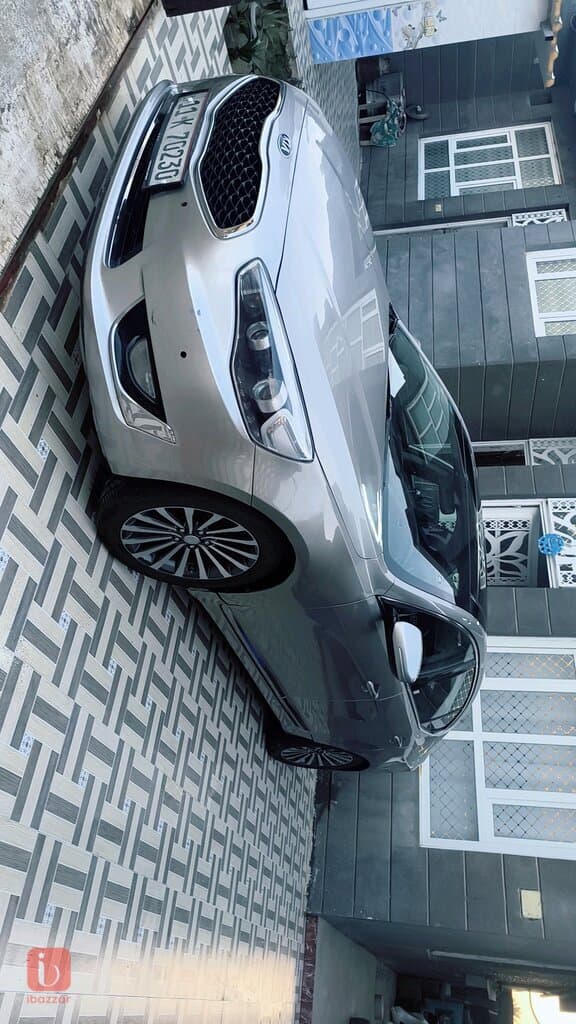 KIA Cadenza LX 11