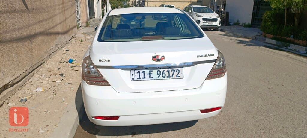 Geely Emgrand 7 1.8L CVT GL 3