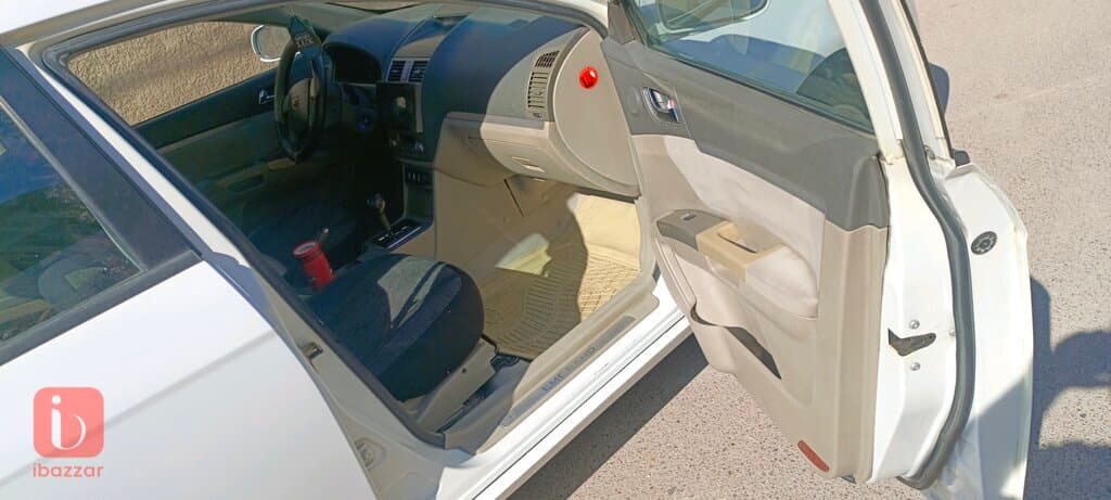 Geely Emgrand 7 1.8L CVT GL 8