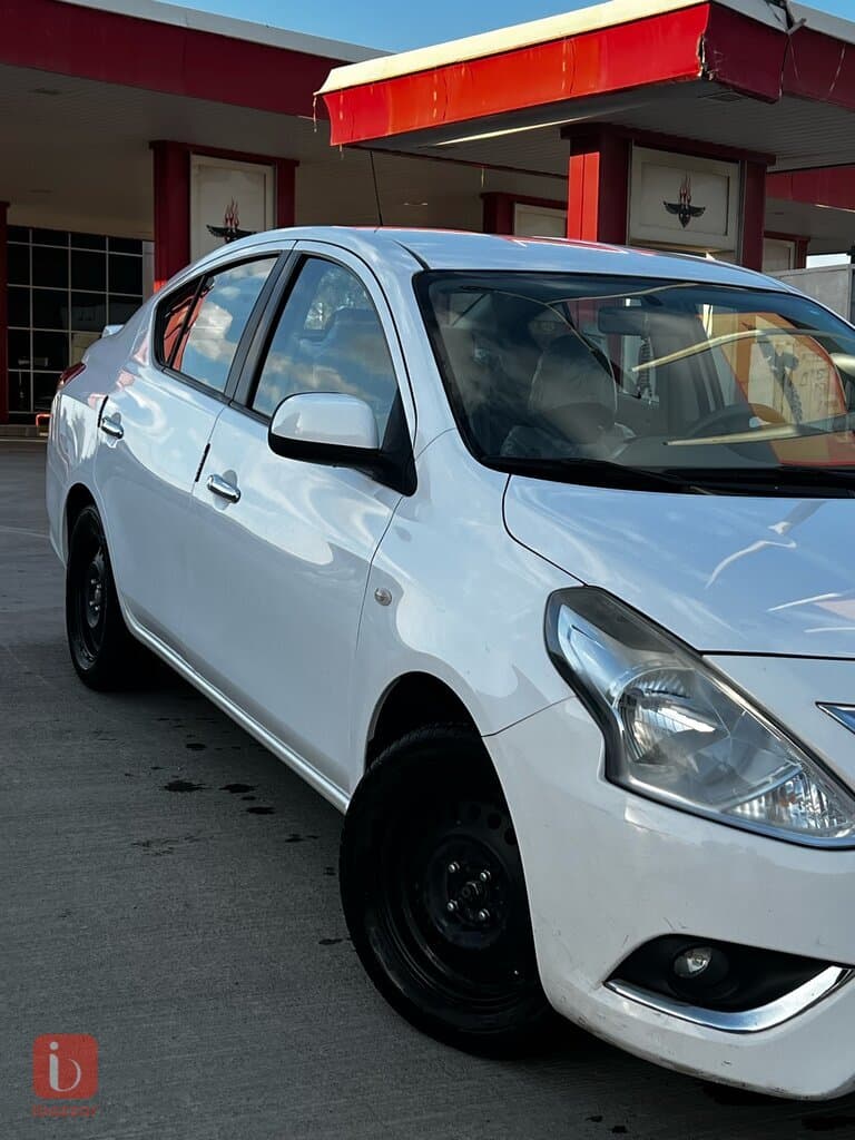 Nissan Sunny 2