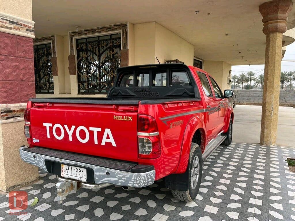 Toyota Hilux 11