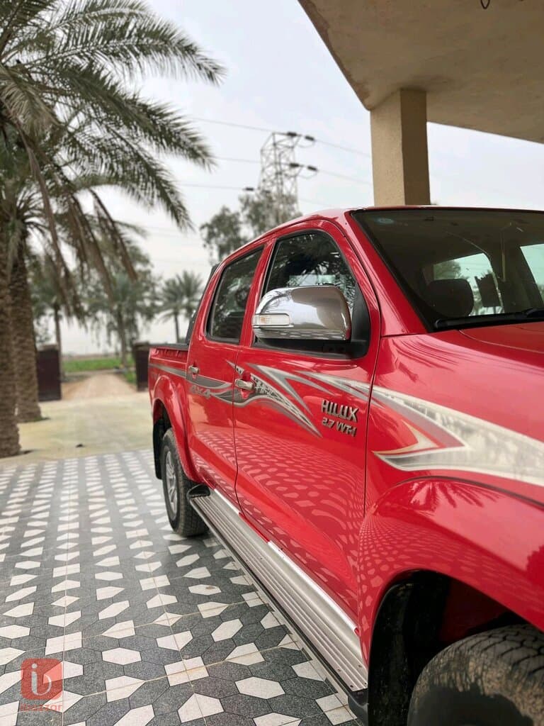 Toyota Hilux 11
