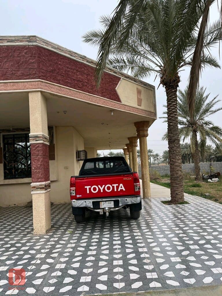 Toyota Hilux 12