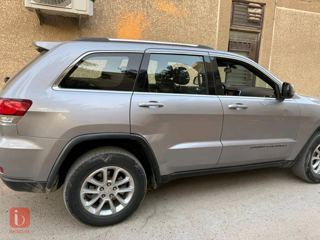Jeep Grand Cherokee Laredo 3