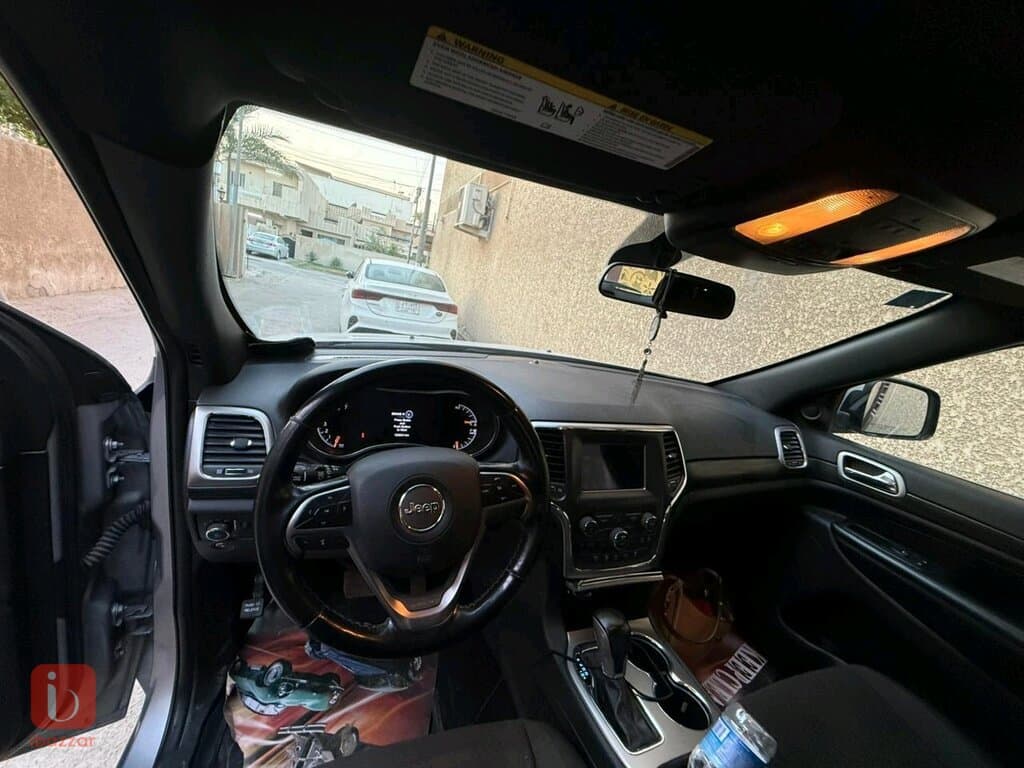 Jeep Grand Cherokee Laredo 5