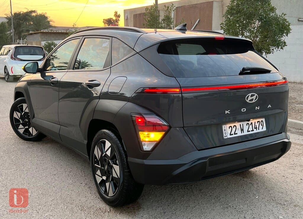 Hyundai Kona SEL 10