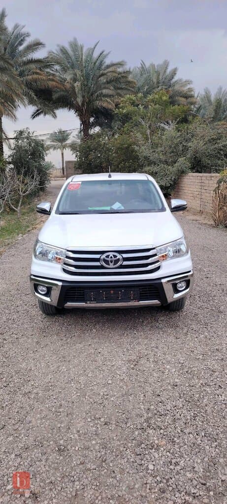 Toyota Hilux SR5 10