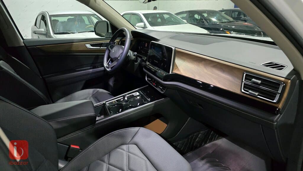 Volkswagen Atlas SE 3