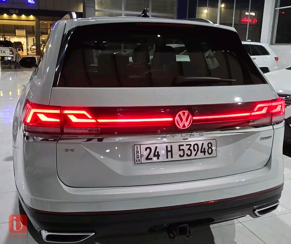 Volkswagen Atlas SE 8