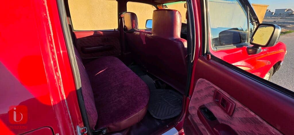 Toyota Hilux Double Cab GLX 12