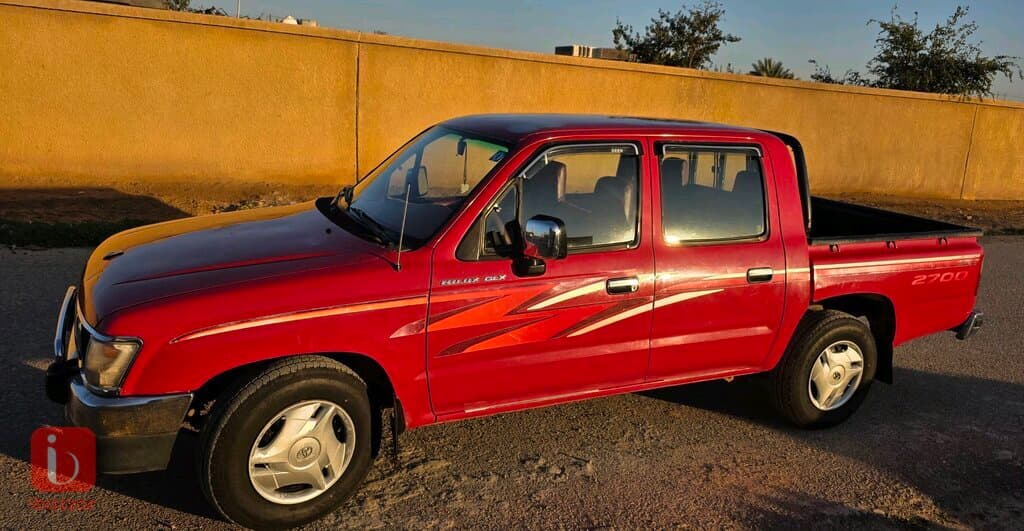 Toyota Hilux Double Cab GLX 8