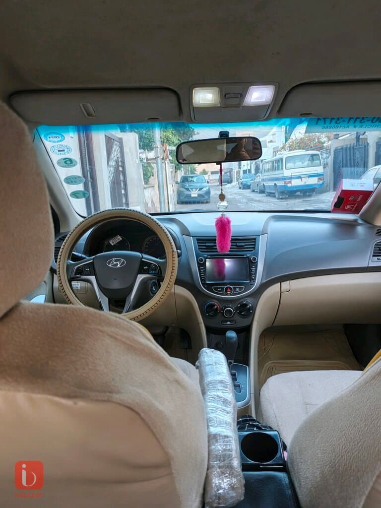 Hyundai Accent 5