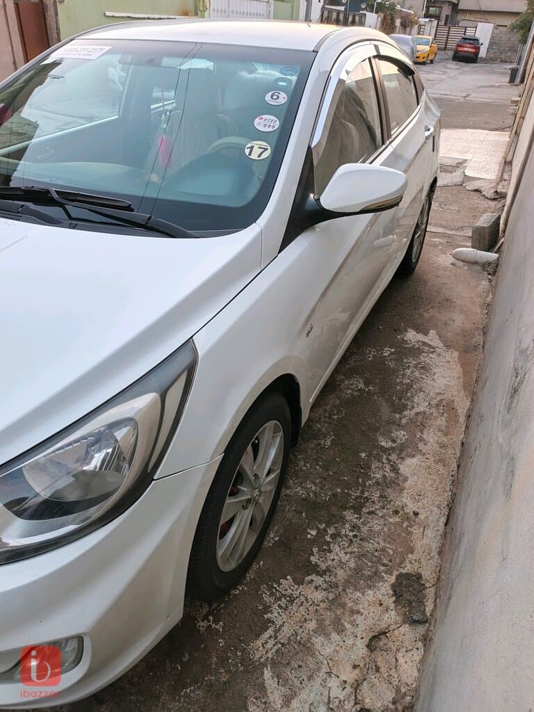 Hyundai Accent 7