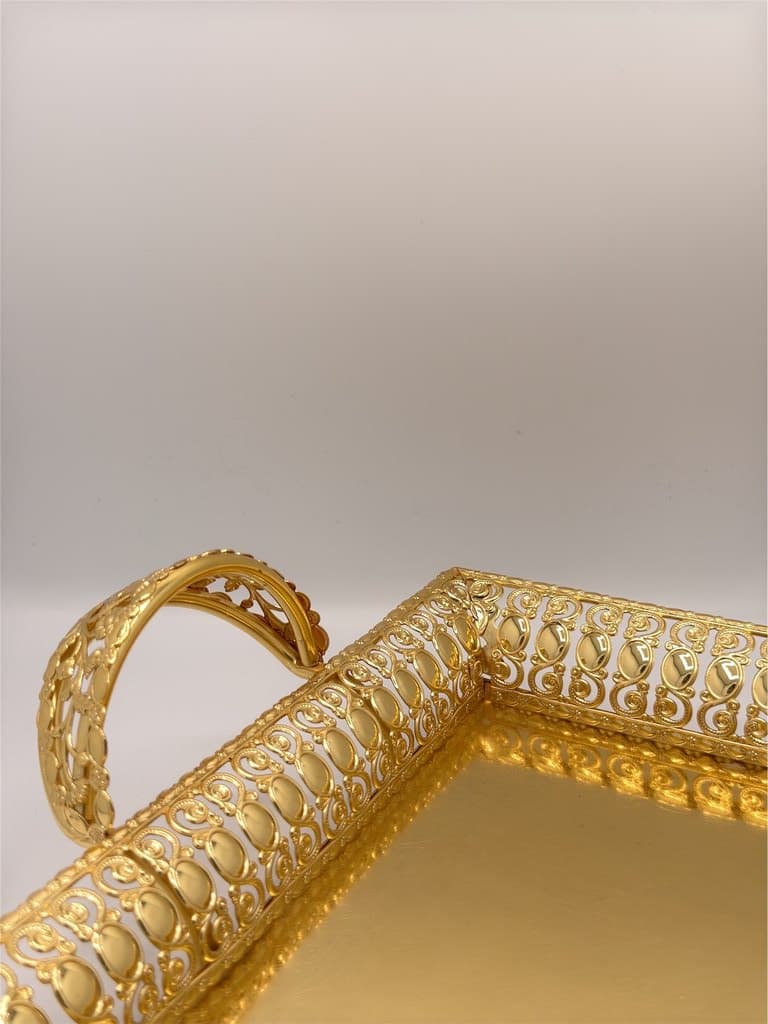 Serving Tray (Gold) 3