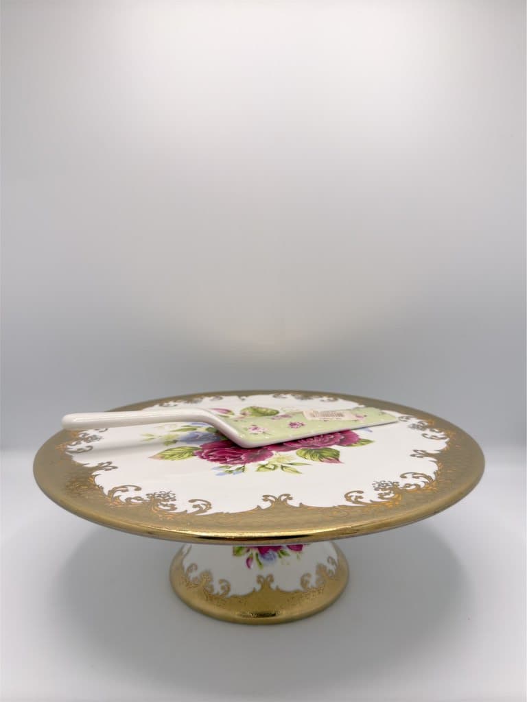 Cake Stand with Clear Glass Dome 3