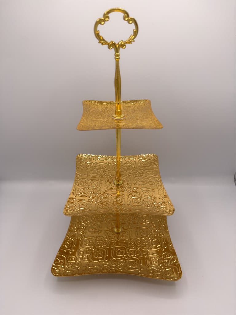 3-Tier Serving Stand (Gold) 2